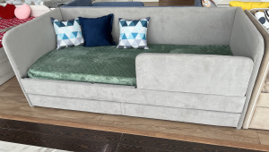 Мягкая кровать Nepos 90х200 (универсальный бортик) Велюр Тедди 314 (серый)