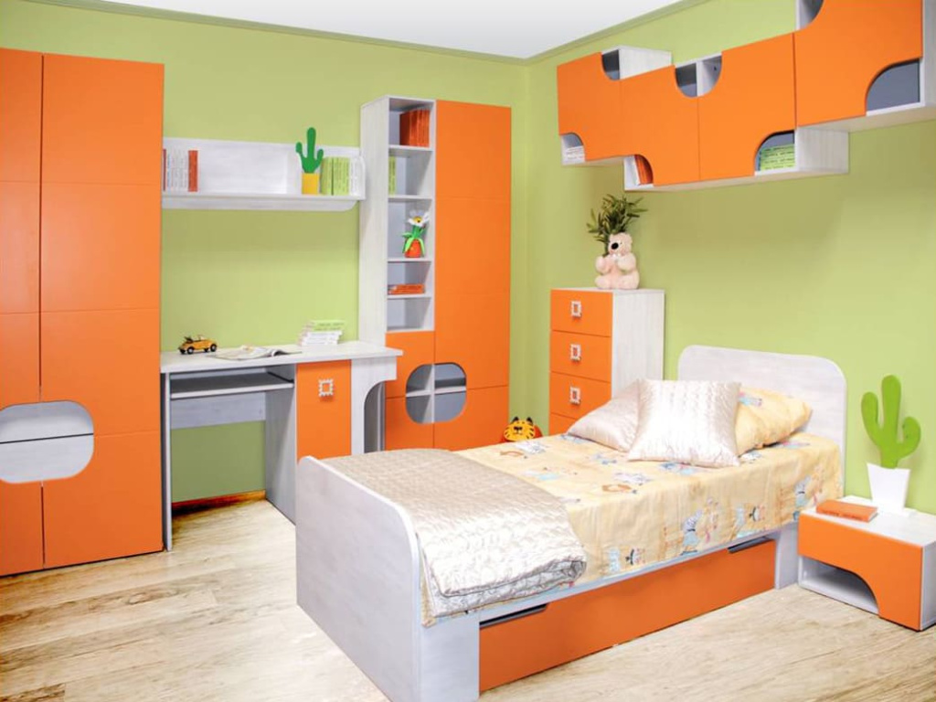 бело оранжевый цвет детской