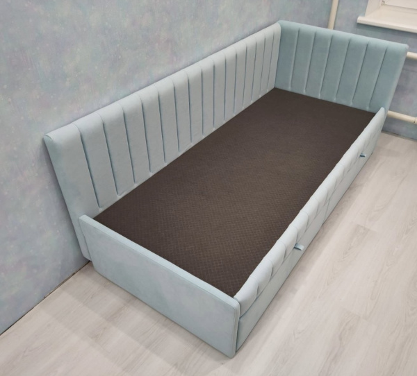 Угловая кровать Слайт Полоса 80х190 (универсальный угол). Велюр Тедди